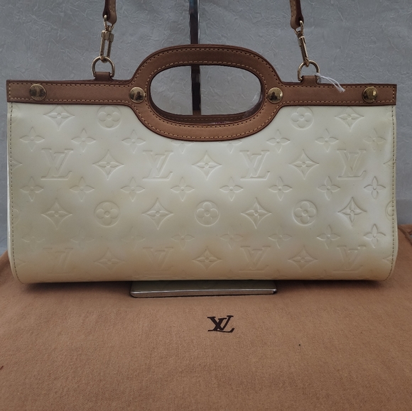 Authentic Louis Vuitton Vernis Roxbury - Picture 10 of 12
